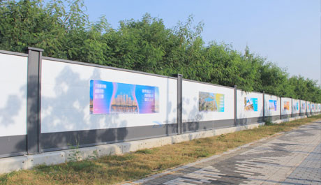 大通建材鋼圍擋、pvc圍擋符合深圳市政府統(tǒng)一標(biāo)準(zhǔn)的圍擋，美觀環(huán)保、安全穩(wěn)固。